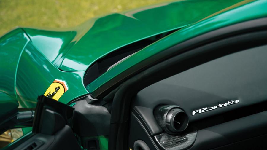 Детали интерьера Ferrari F12berlinetta The Green Jewel (227624) 2017 года  (фото 4 из 30)